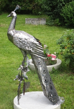 Peacock sculpture for garden